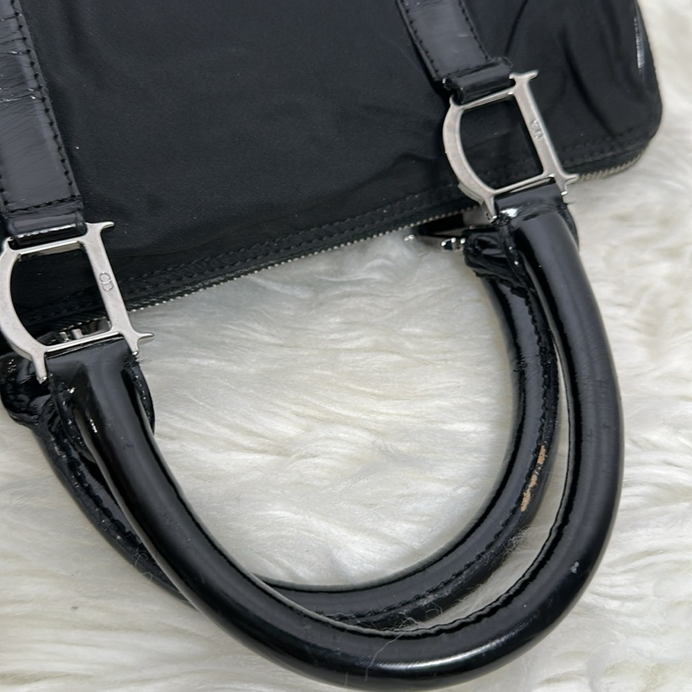 💯 Authentic Dior Handbag🍀 - Picture 17 of 17